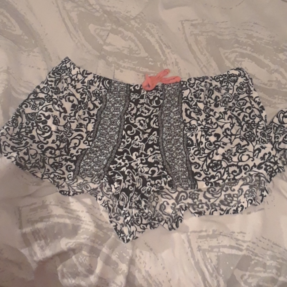 Pjs - Picture 2 of 5